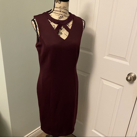 🎈Cleo sz 6 Keyhole wine claret sheath dress - Picture 3 of 12